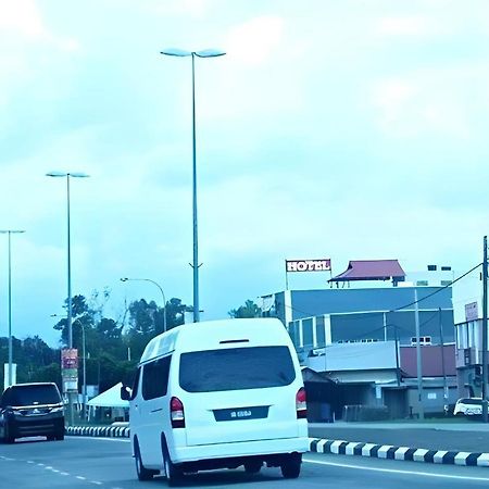 Hotel Bajet Mughoh Sengoti Jertih Exteriör bild