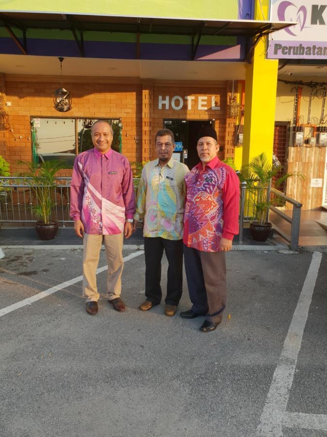 Hotel Bajet Mughoh Sengoti Jertih Exteriör bild