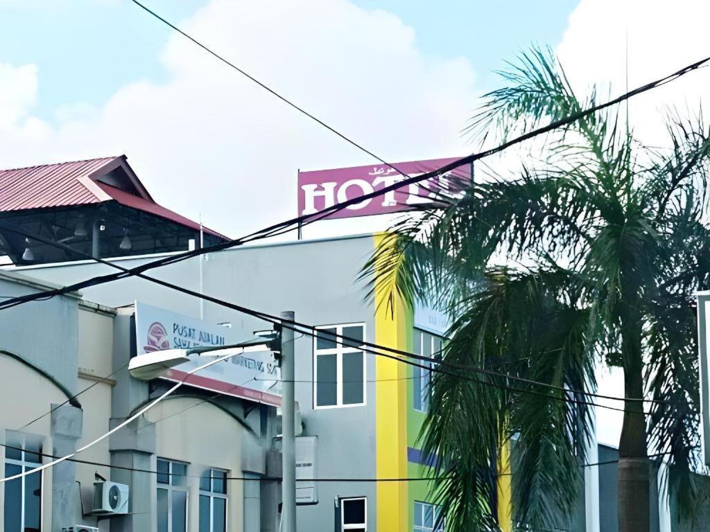 Hotel Bajet Mughoh Sengoti Jertih Exteriör bild